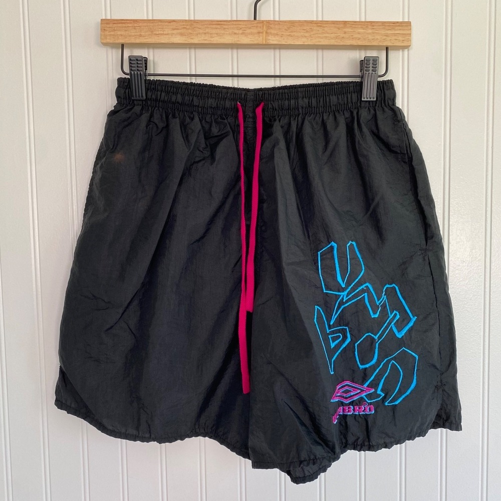 Vintage 80s 90s Mens Umbro Nylon Soccer Shorts Size M Spell Out Logo Running